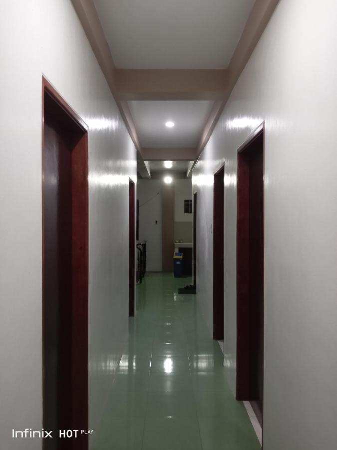 Estrelle Orange House - Backpackers Hub Appartement Puerto Princesa Buitenkant foto