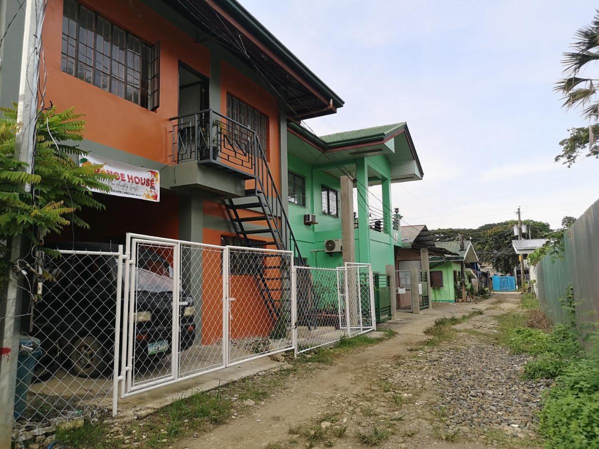 Estrelle Orange House - Backpackers Hub Appartement Puerto Princesa Buitenkant foto