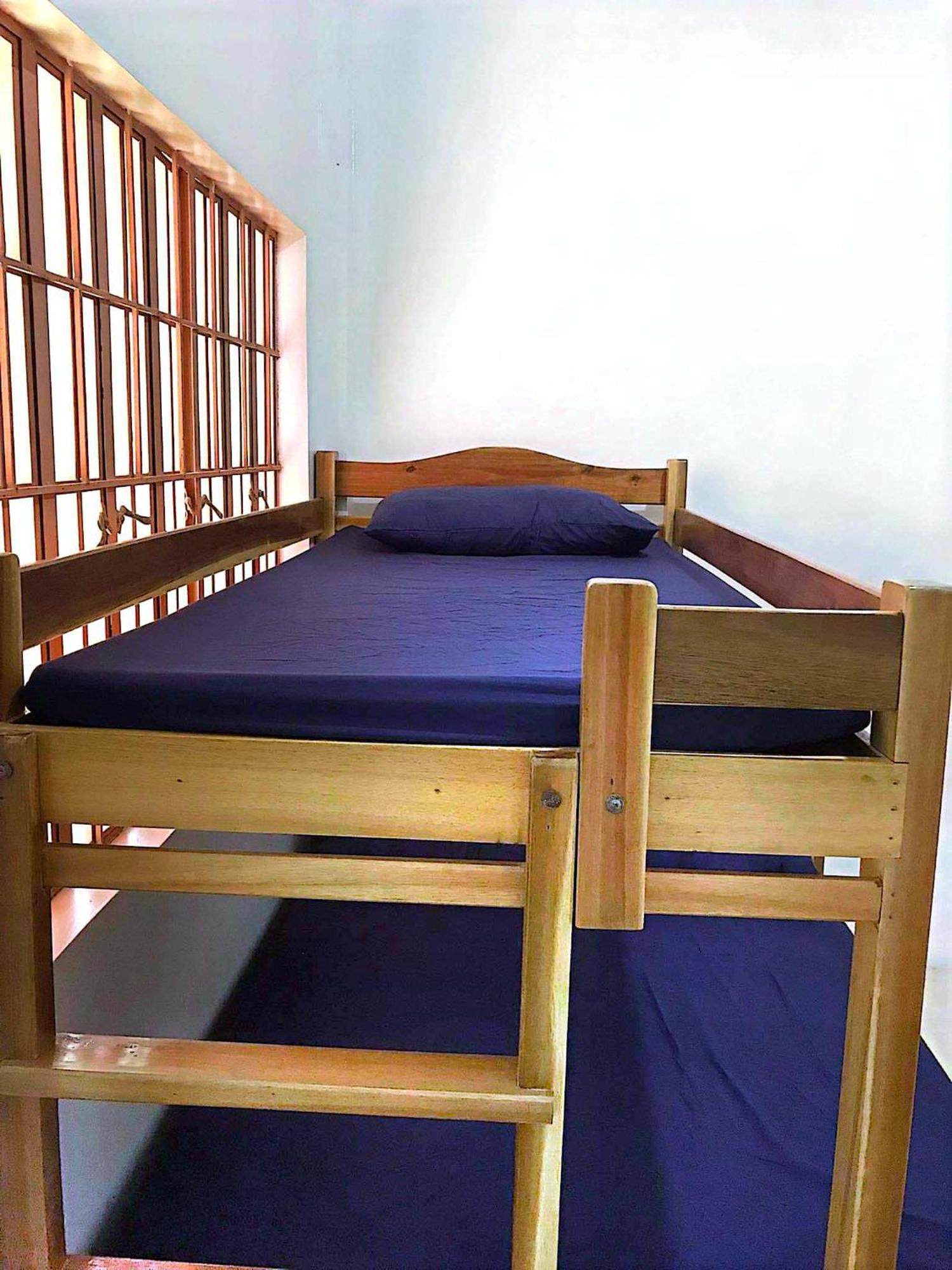 Estrelle Orange House - Backpackers Hub Appartement Puerto Princesa Buitenkant foto