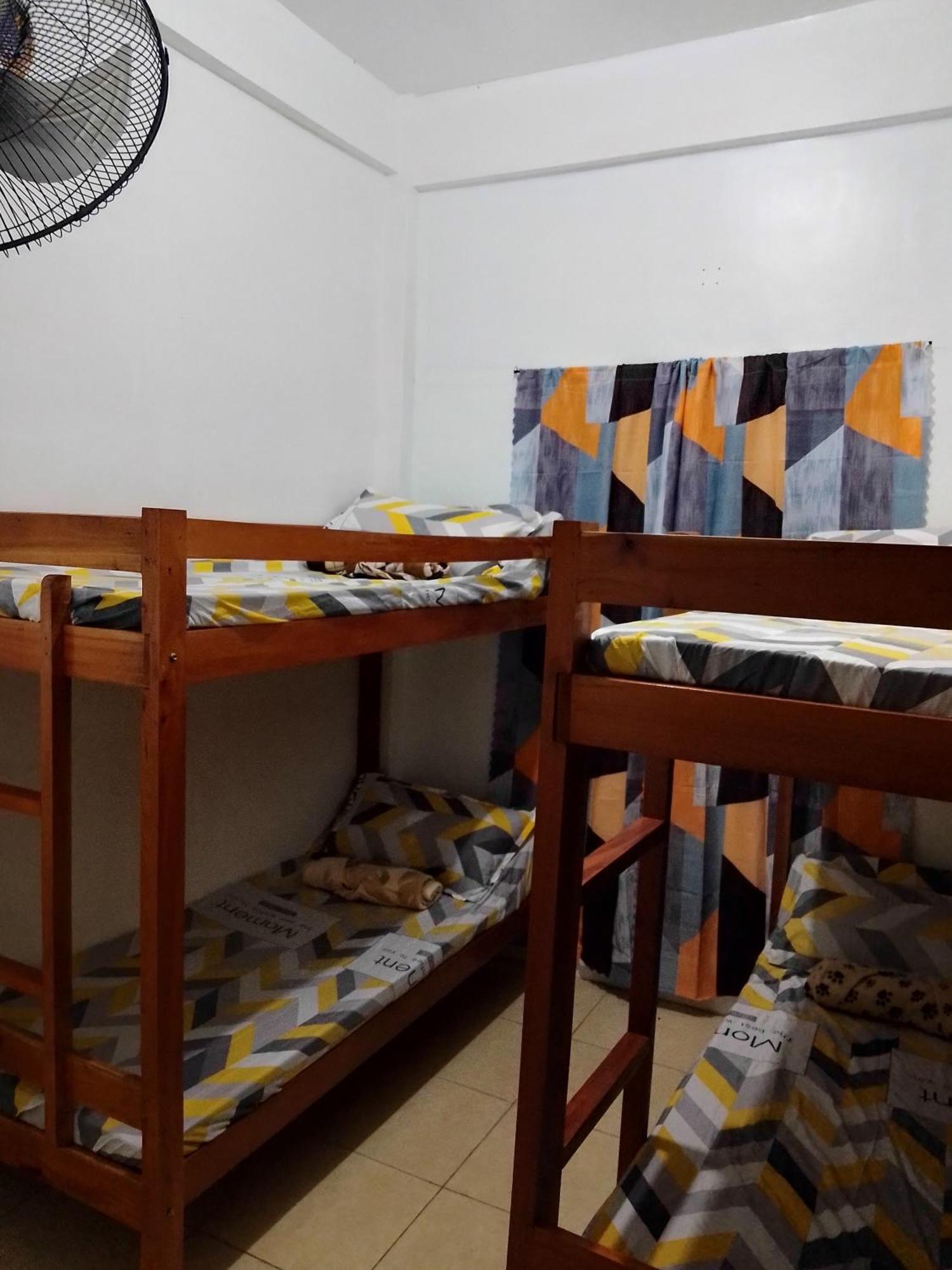 Estrelle Orange House - Backpackers Hub Appartement Puerto Princesa Buitenkant foto